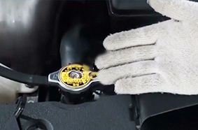 冷卻液檢查與更換